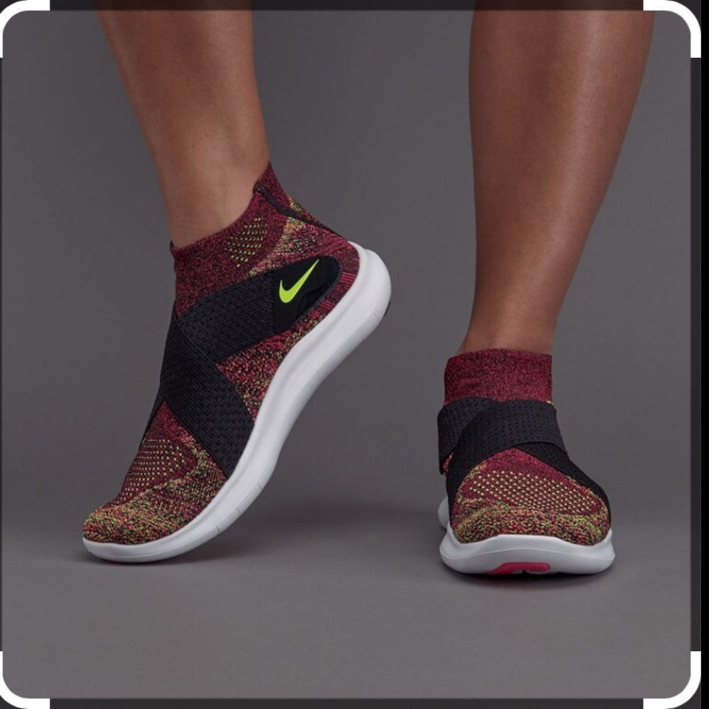 Nike Kids Flyknit Free RN Motion Sneakers